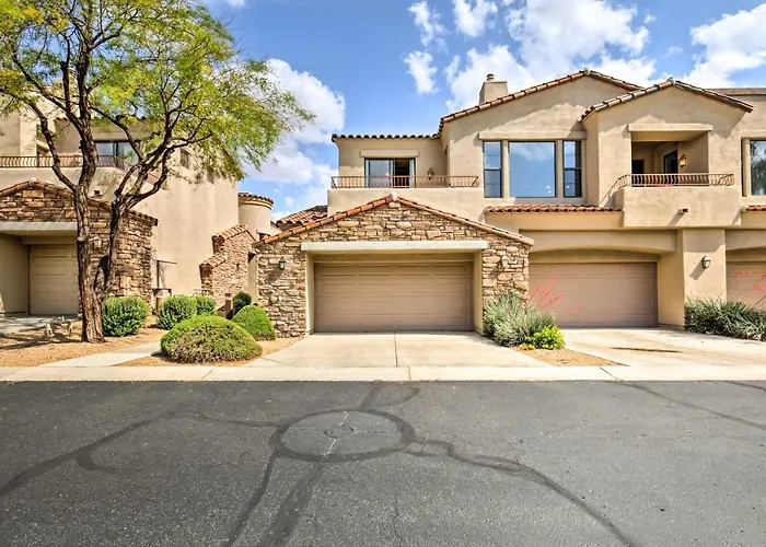 Community Pool, Golf & Tennis: Scottsdale Retreat Scottsdale
