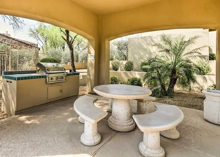 Community Pool, Golf & Tennis: Scottsdale Retreat Scottsdale
